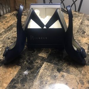 Nickels Navy Pump 8M